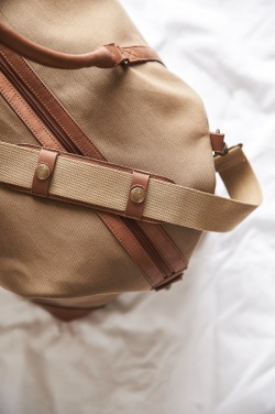 Logotrade Firmengeschenke das Foto: VINGA Sloane Wochenendtasche aus RCS rPET