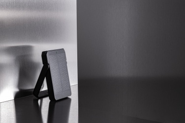 Logotrade Logogeschenke das Foto: Skywave 5000mah Solar Powerbank, 10W Wireless aus rPlastik