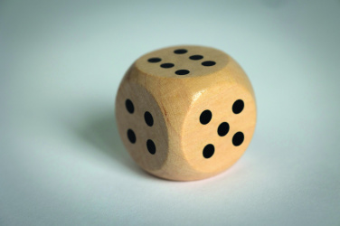 Logotrade Geschäftsgeschenke das Foto: Spielwürfel Schima-Holz Ø 3cm