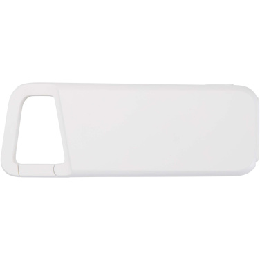 Logotrade Firmengeschenke das Foto: Alkes 12 W 5.000 mAh wasserfeste Powerbank aus recyceltem Kunststoff mit Karabinerhaken