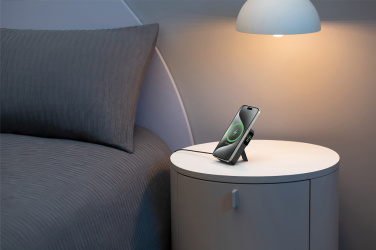 Logotrade Geschäftsgeschenke das Foto: Anker MagGo QI2 magnetische Powerbank 10.000mah