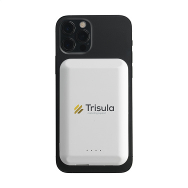 Logo trade promotional merchandise picture of: Force Magnetic RCS Recycled Wireless Powerbank 5000