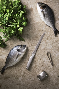 Logotrade firmakingituse foto: VINGA Hattasan filee komplekt