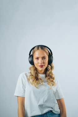 Logo trade reklaamtooted foto: Urban Vitamin Cupertino RCS rplast ANC kõrvaklapid