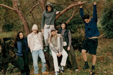 Logo trade reklaamkingi pilt: Iqoniq Meru naiste taaskasutatud polüestrist vest