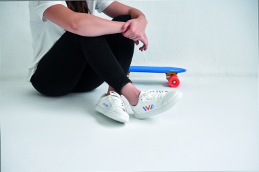 Logotrade firmakingid pilt: PU suuruses 46 tossud