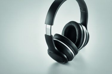 Logotrade meened pilt: ANC kõrvaklapid ja kott