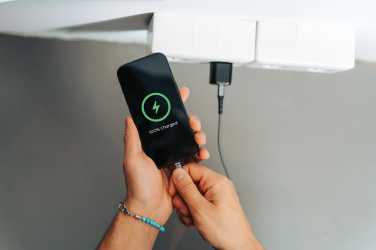 Logotrade meened pilt: Urban Vitamin Monterey RCS taaskasutatud plastist laadija