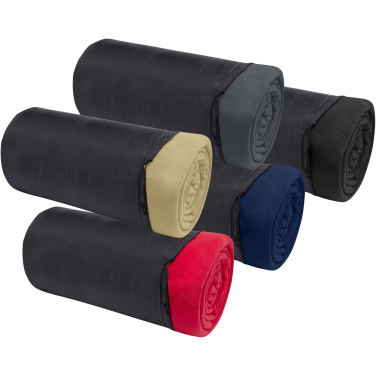 Logo trade ärikingid foto: Huggy fliisist tekk kandekotiga 220x250 cm