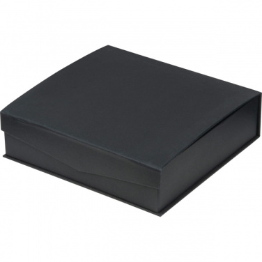 Logotrade firmakingi foto: Bambusest alusega trofee Oshawa