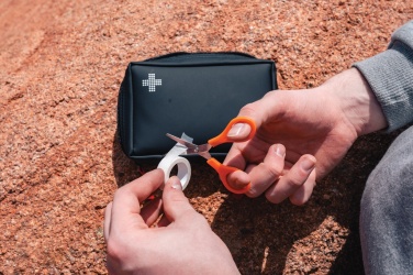 Logo trade liikelahjat tuotekuva: Ensiapusetti RCS nubuck PU-materiaalista