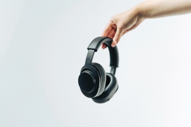 Logotrade mainoslahja ja liikelahja kuva: Irvine RCS kierrätetyt ja korjattavat langattomat kuulokkeet