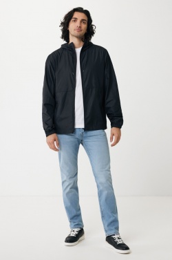 Logotrade mainostuote tuotekuva: Iqoniq Logan kevyt takki kierrätyspolyesteristä