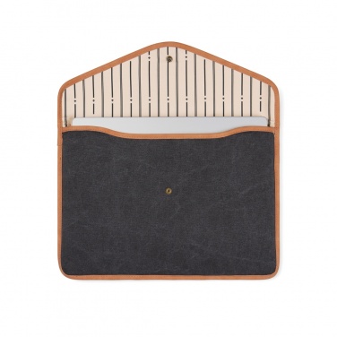 Logotrade mainostuote tuotekuva: VINGA Bosler 16" kannettava laukku kierrätetystä canvasta