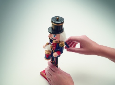 Logo trade mainoslahjat tuotekuva: Pähkinänsärkijä koriste puusta