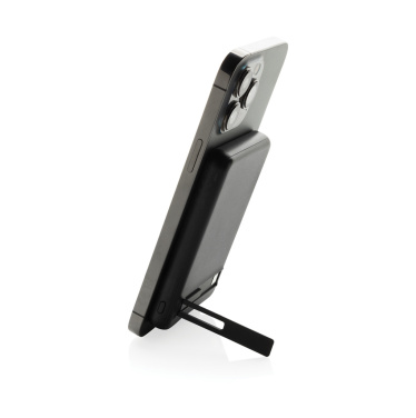 Logotrade mainostuote tuotekuva: Zen RCS 5000 mah 5W magneettinen bambu virtalähde