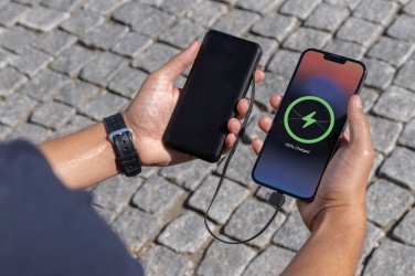 Logotrade reklaminiai produktai nuotrauka: Lockhart RCS perdirbtas plastikas 10 000 su integruotais laidais