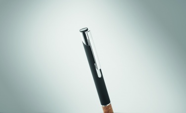 Logotrade biznesa dāvanas foto: Lodīšu pildspalva, kas izgatavota no alumīnija ar korķa rokturi