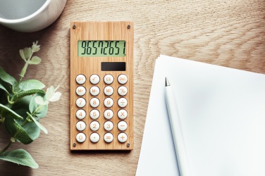 Logotrade dāvanas foto: 8 ciparu bambusa kalkulators