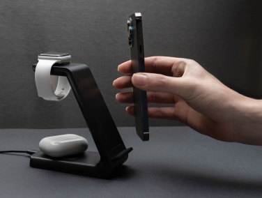 Логотрейд pекламные подарки картинка: Urban Vitamin Fairfield 3 в 1 RCS пластиковое зарядное устройство