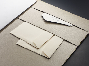 Лого трейд pекламные подарки фото: Папка для отелей 1677280