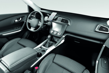 Логотрейд pекламные cувениры картинка: 15W magnetic car charger