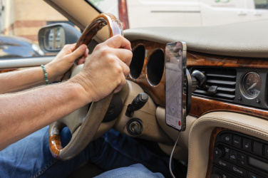 Лого трейд pекламные продукты фото: Автомобильный держатель PowerCruze RCS rplastic 15W с магнитной зарядкой