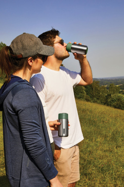 Логотрейд pекламные cувениры картинка: Черный + Blum изолированный герметичный дорожный стакан из нержавеющей стали