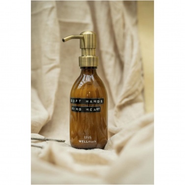 Logotrade presentreklam bild: Wellmark Soft Hands 250 ml handkräm med pump