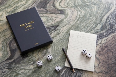 Logotrade reklamprodukter bild: VINGA The Yacht coffee table game