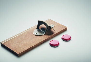 Logotrade profilprodukter bild: Väggmonterad kapsylöppnare